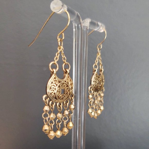 Gold scroll earrings with dangles - Picture 4 of 9